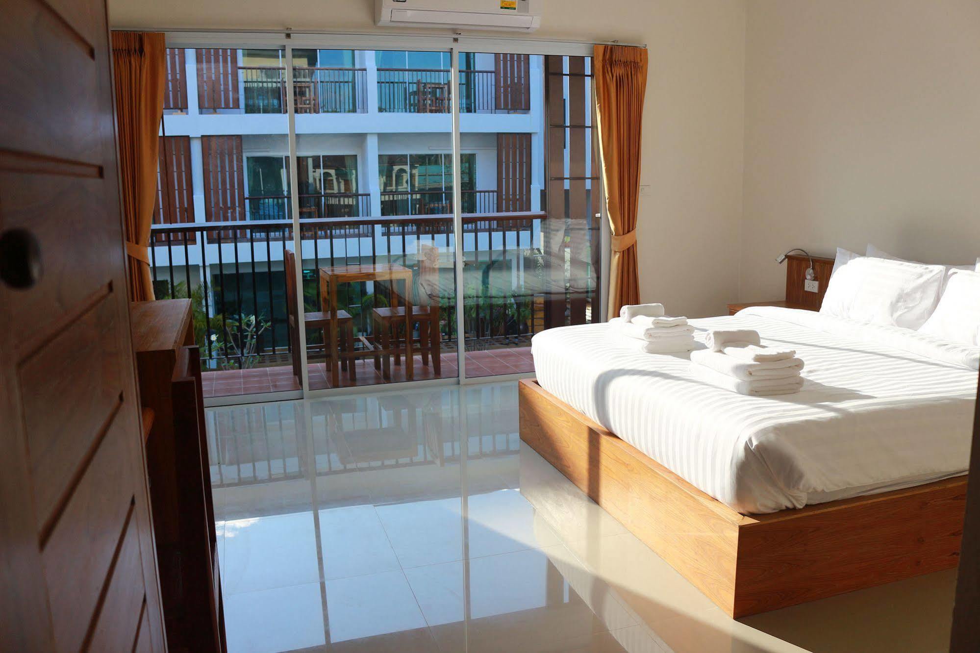 Crystal Hotell 3*